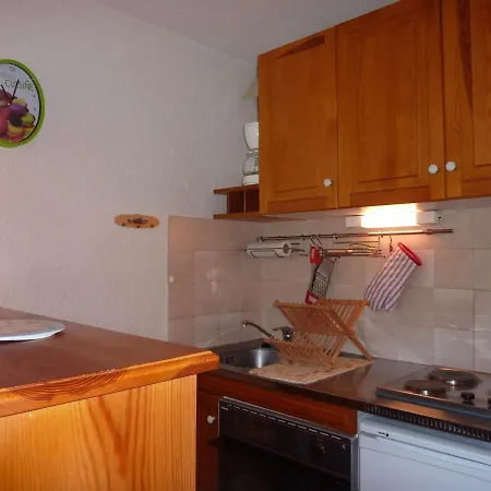 Apartment Cosy Avec Balcon, Wifi Et Parking Au Mont-dore - Fr-1-608-93